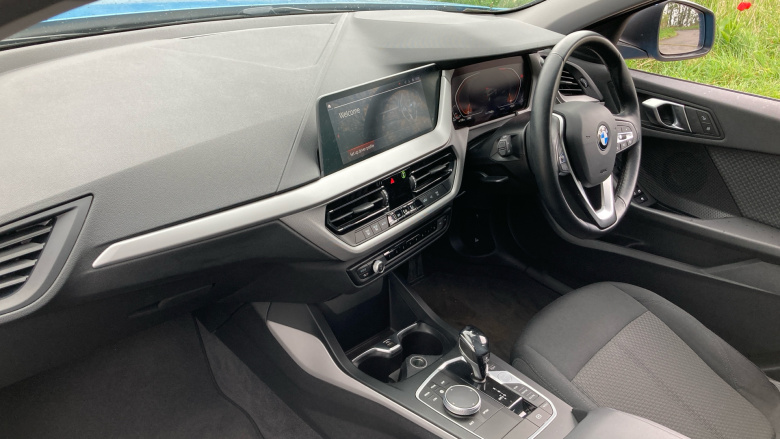 BMW 1 Series 116d SE 5dr Step Auto Diesel Hatchback